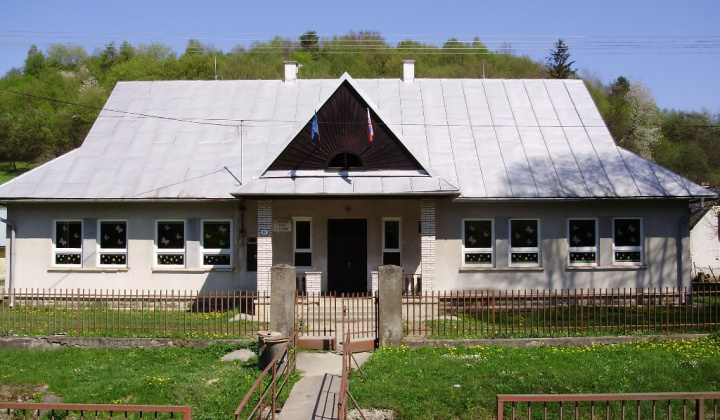 1. fotografia fotogalérie Školstvo / Základná škola Lukavica - foto